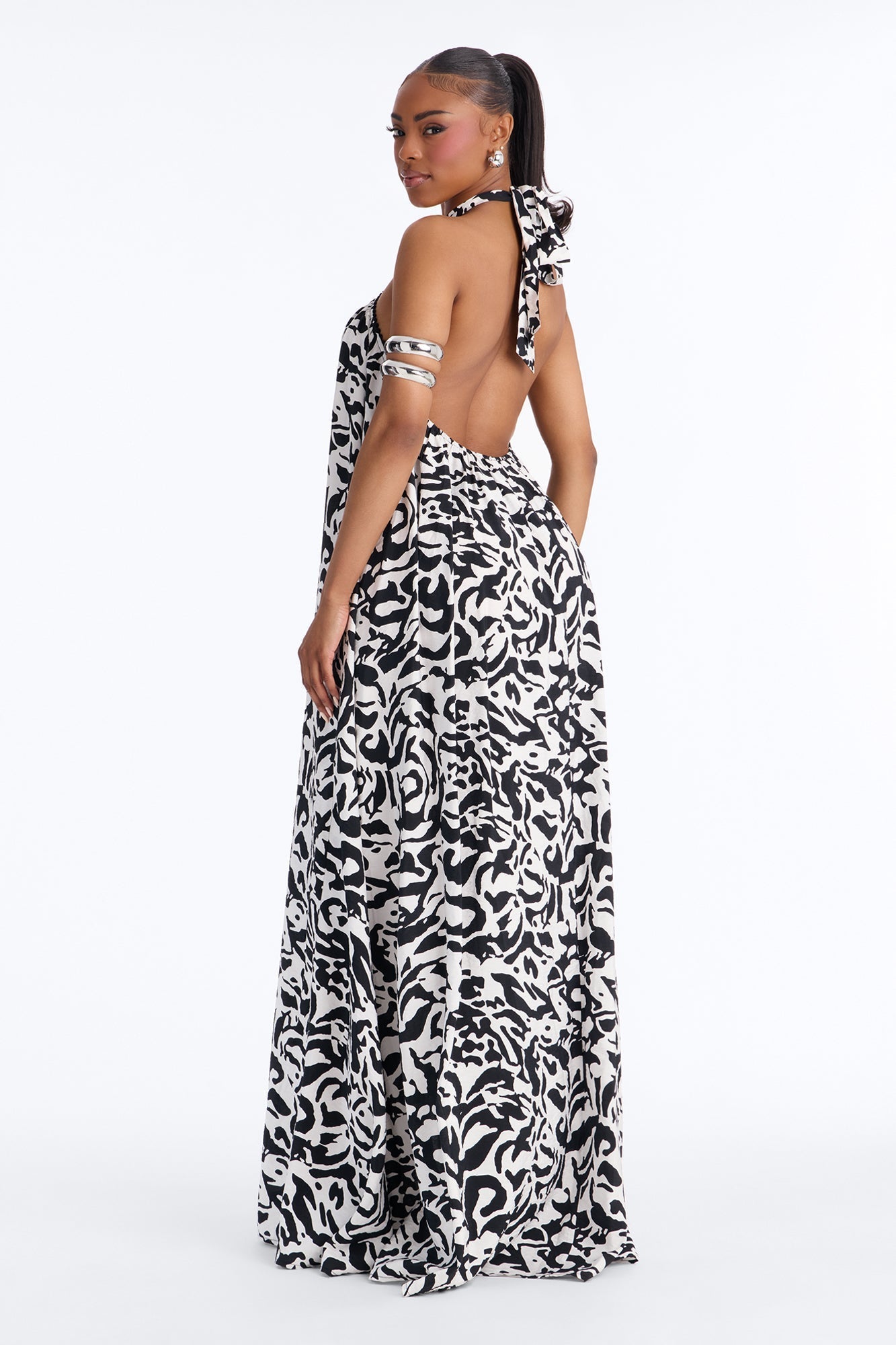 Gracelyn Halter Backless Maxi Dress - Black/White