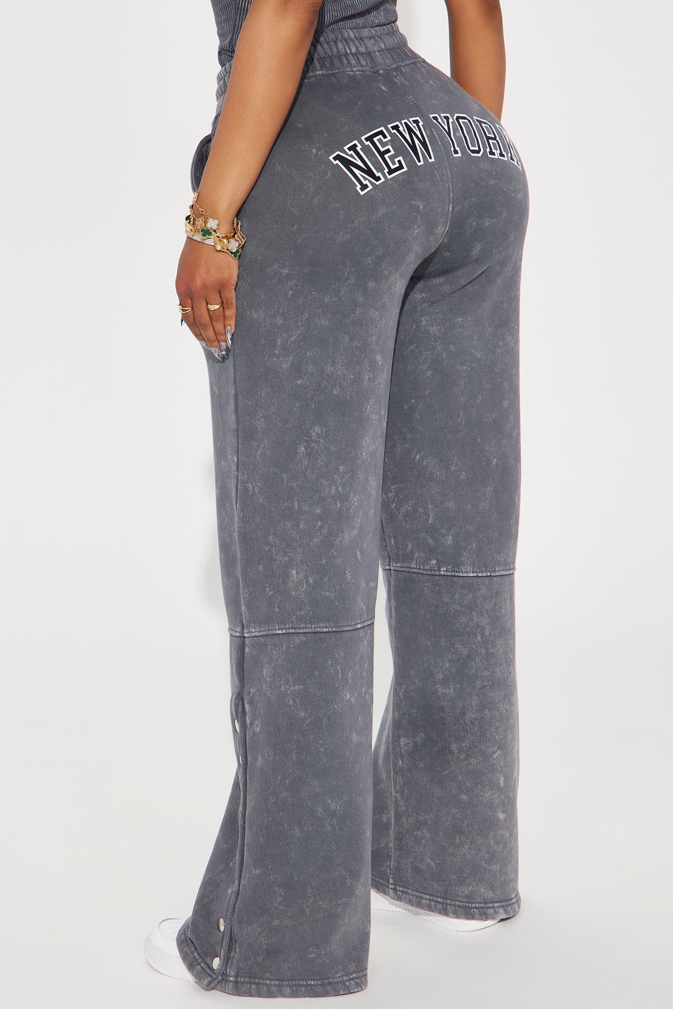 New York Washed Sweatpant - Charcoal