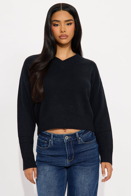The Everyday Sweater - Black